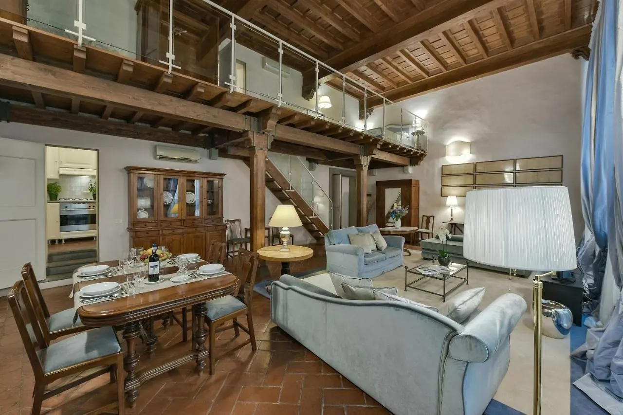 Appartement Caravaggio Frescoed Big Loft In Oltrarno à Florence